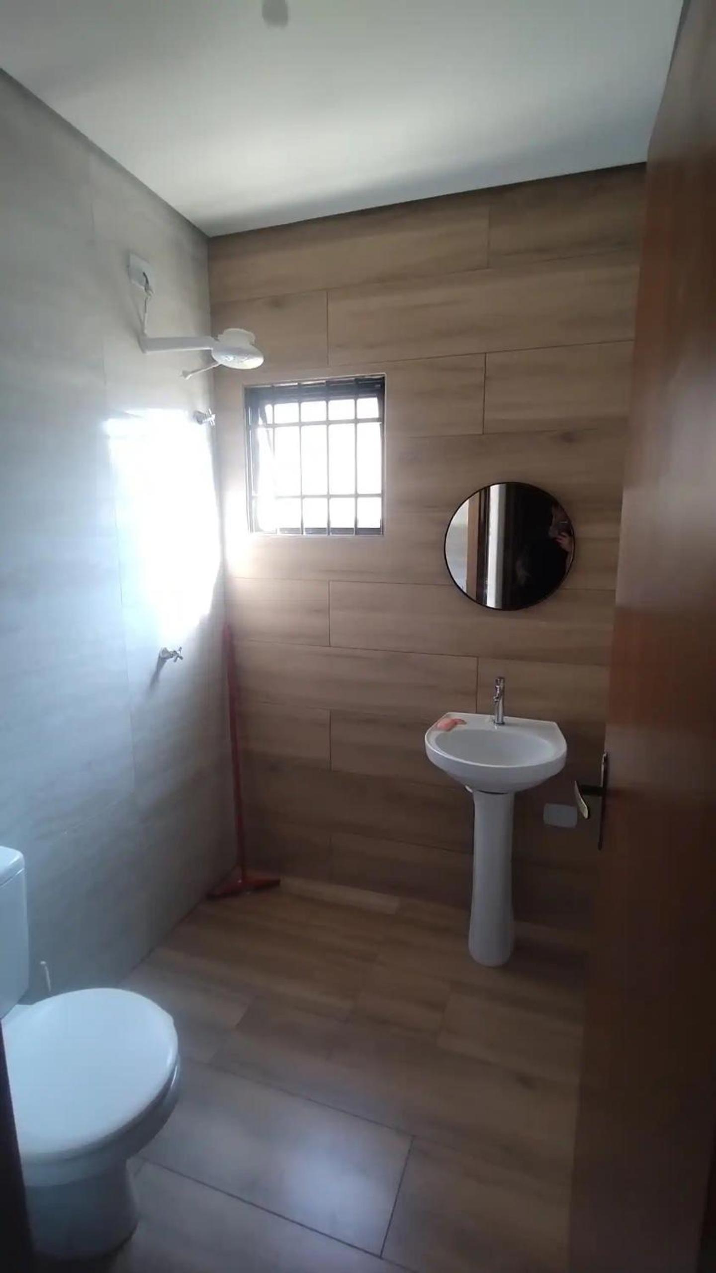 Chácara com piscina e amplo espaço gourmet à sete min da famosa estrada do roteiro do vinho