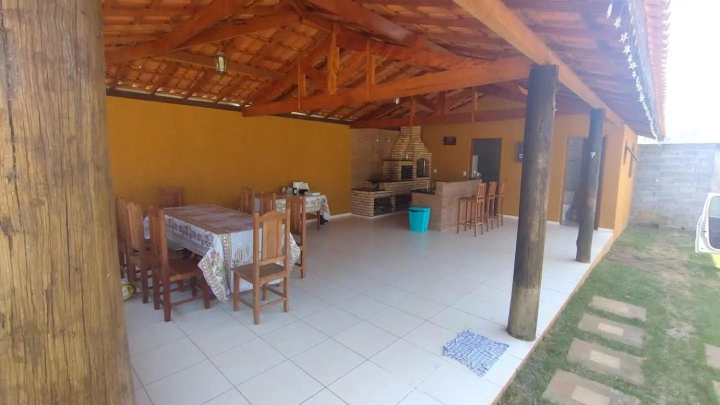 Chácara com piscina e amplo espaço gourmet à sete min da famosa estrada do roteiro do vinho