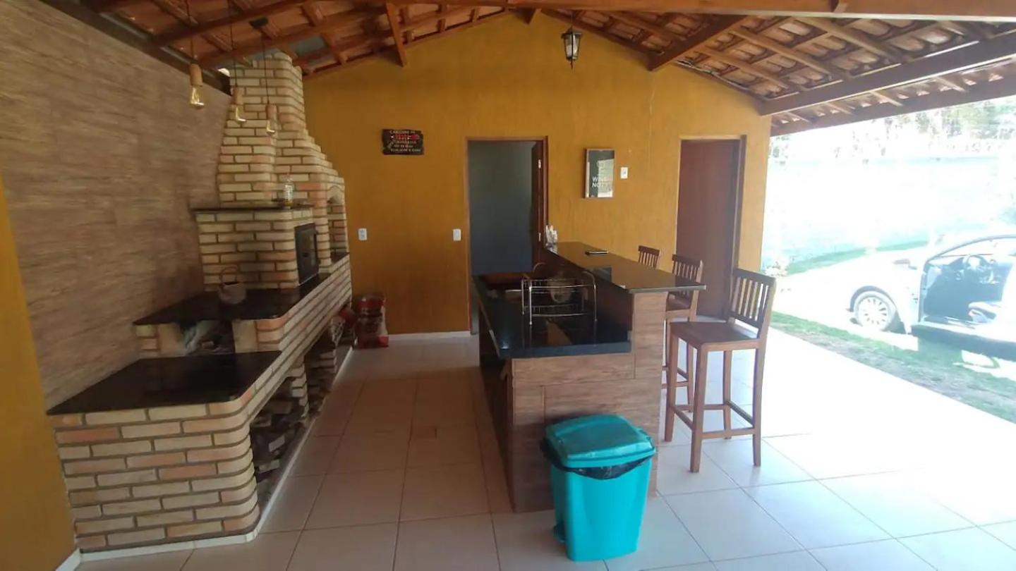 Chácara com piscina e amplo espaço gourmet à sete min da famosa estrada do roteiro do vinho