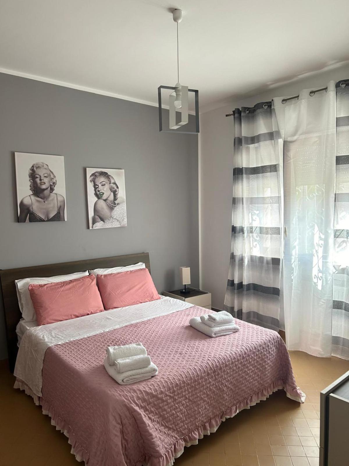 Sicily Wonders, villa by the beach for 12 guests