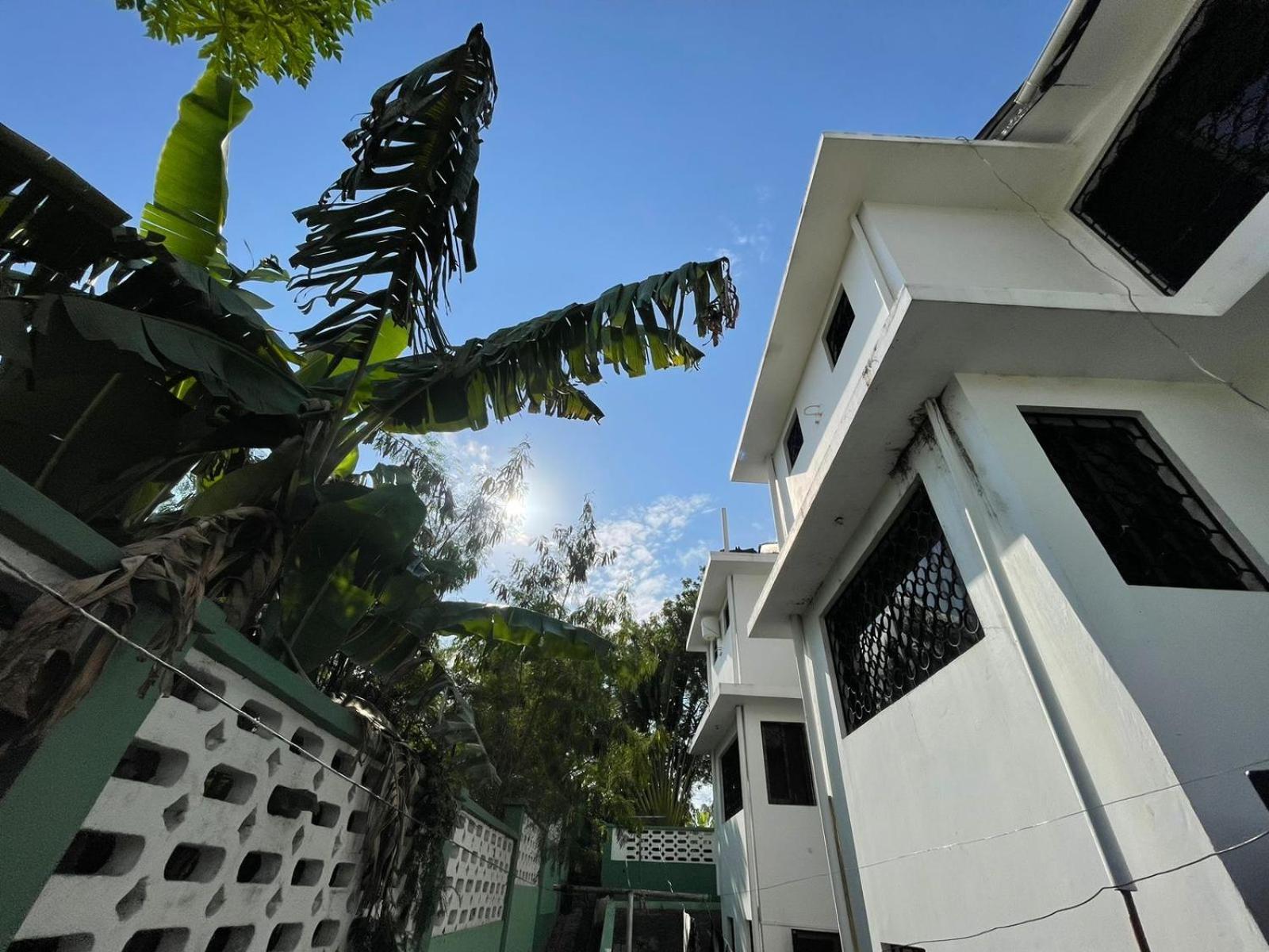 Home away from home near mall view 2