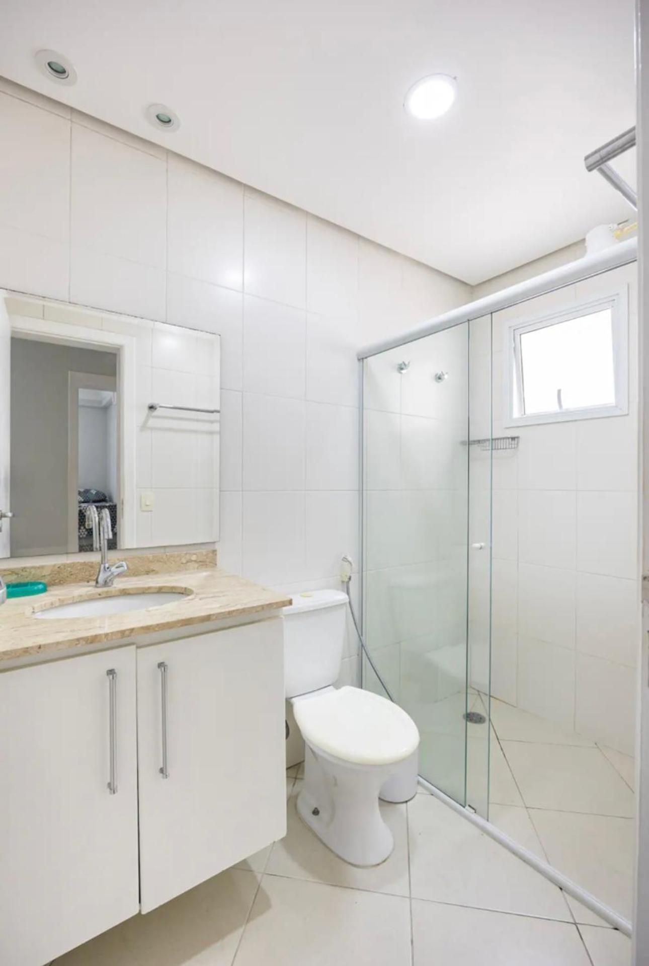 Canto nobre da Praia Grande - Apartamento completo e confortável