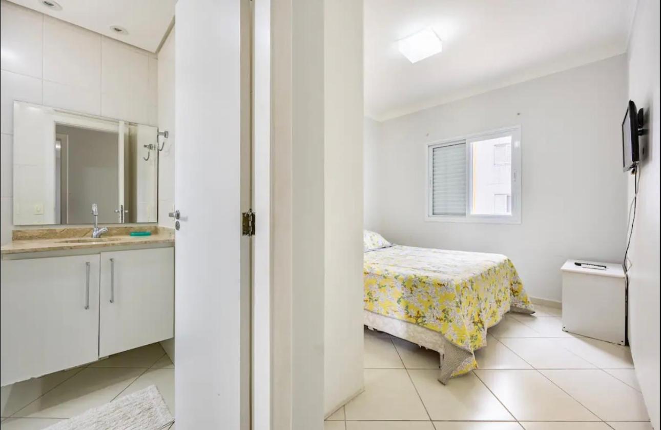 Canto nobre da Praia Grande - Apartamento completo e confortável