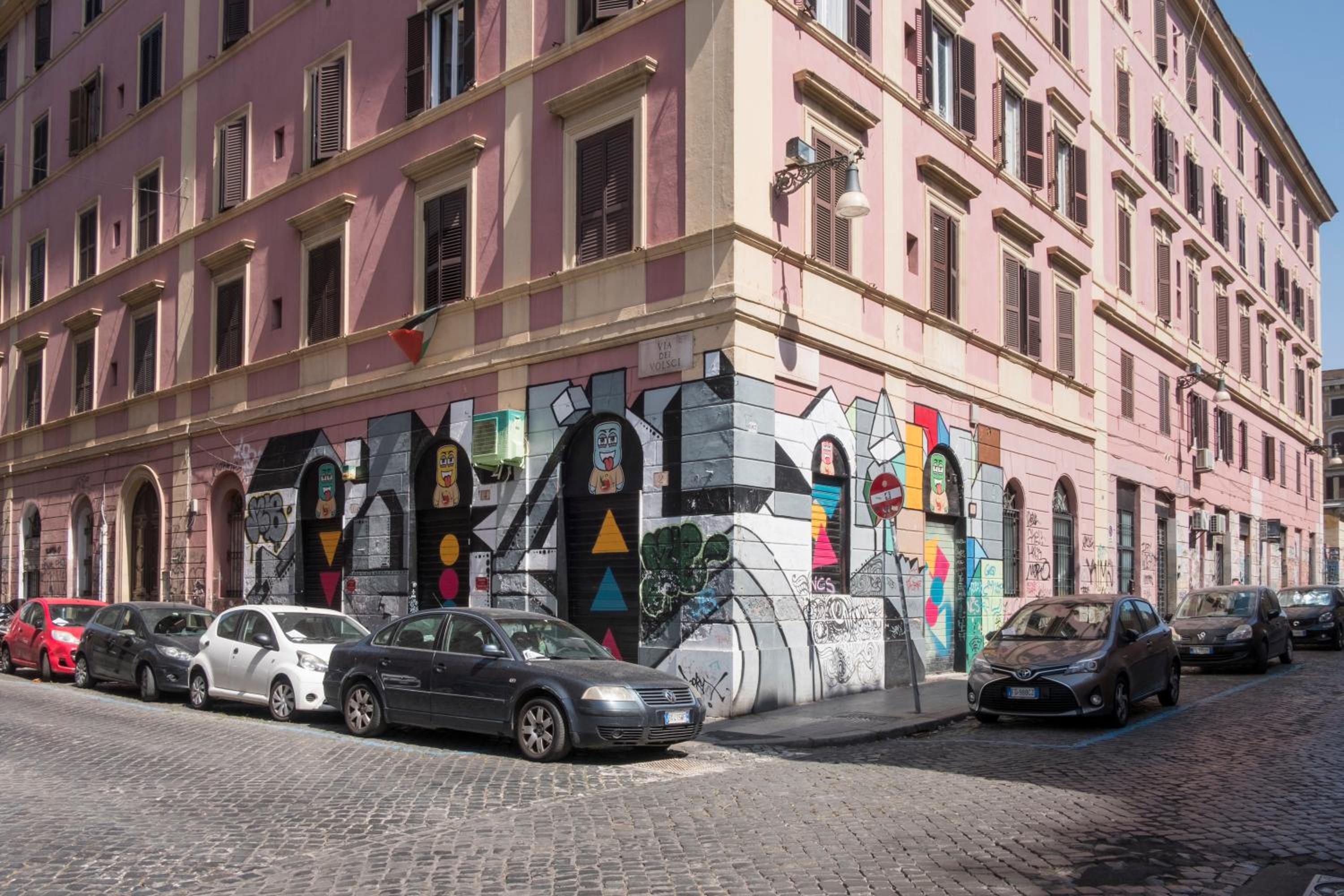 Half Palace, relaxing apartment in Rome San Lorenzo