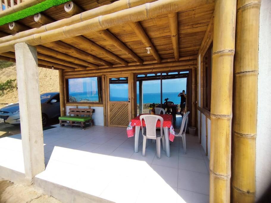 Casa Bambú
