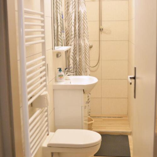 Neuhercz Apartmanok Halászi