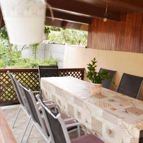 Neuhercz Apartmanok Halászi