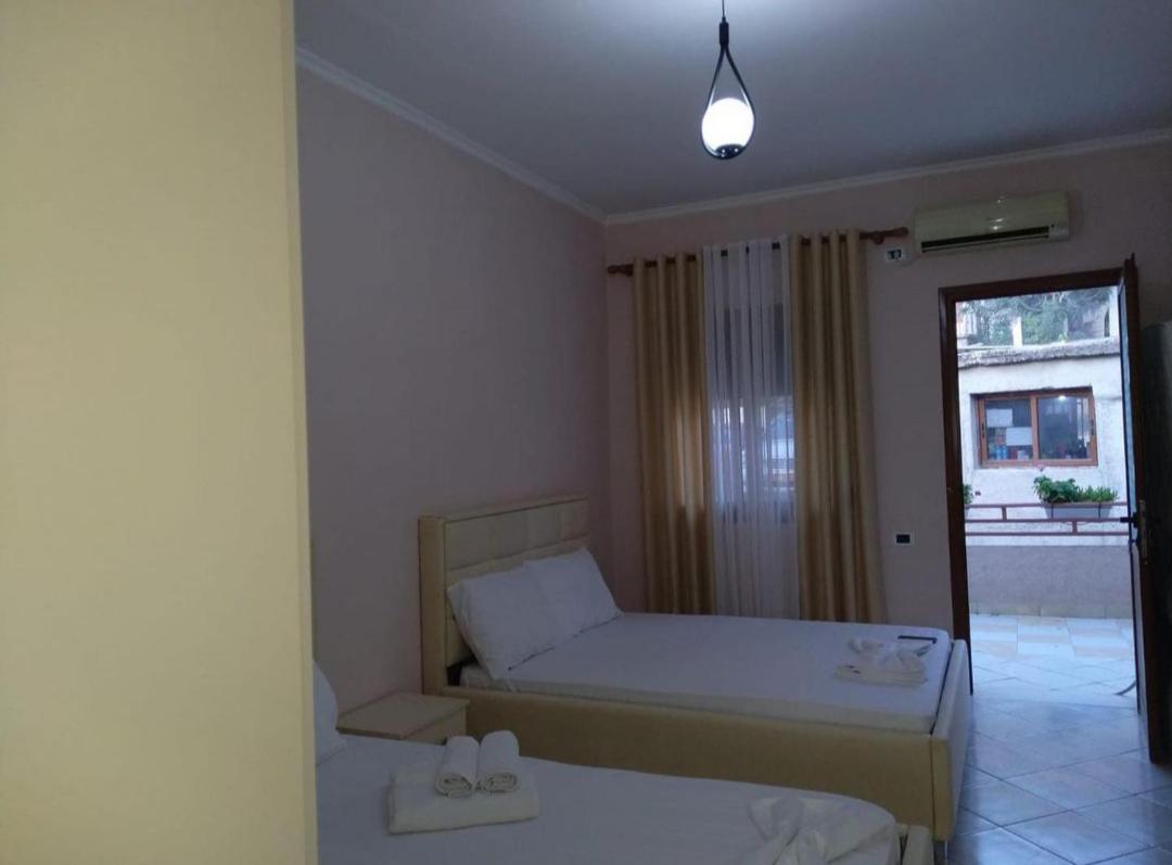 Holiday Room’s Vlore