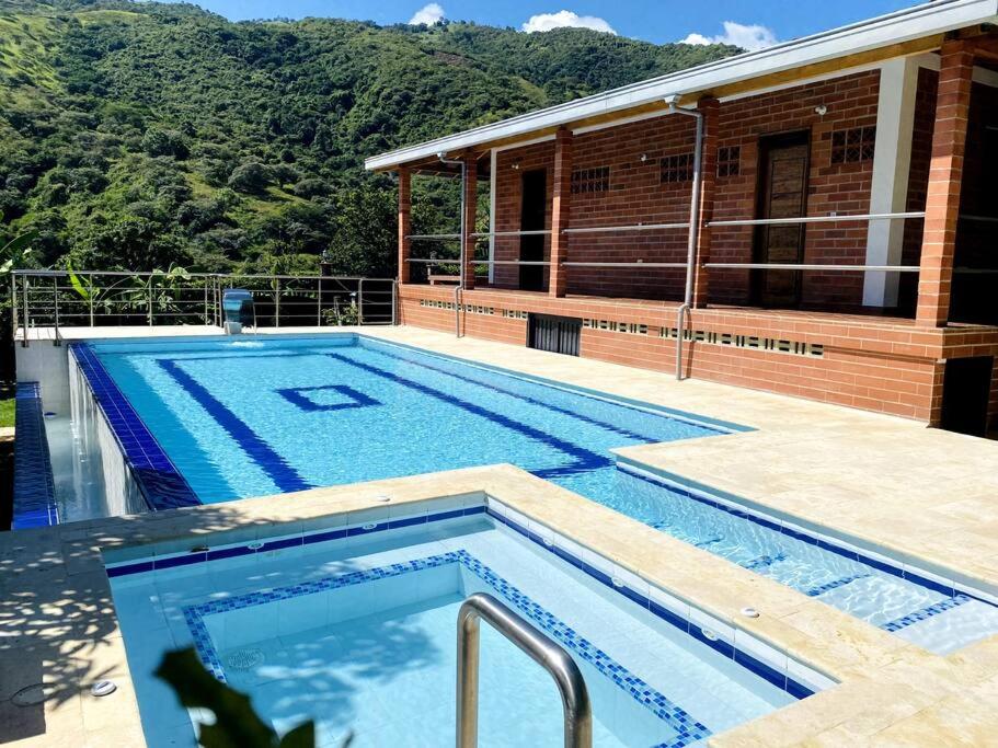 Finca con Piscina Privada