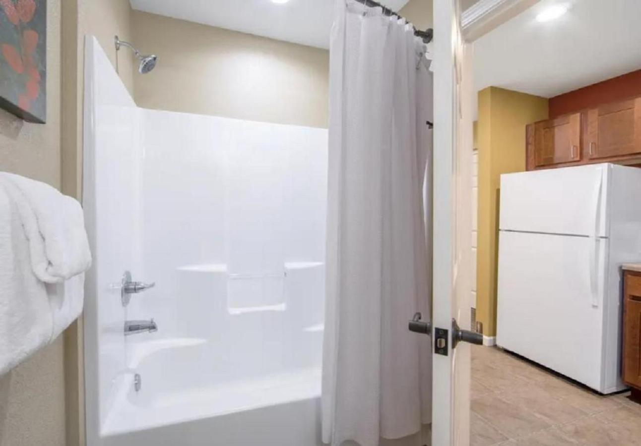 Family Water Park Resort Studio Apt fully furnished ready for your stay