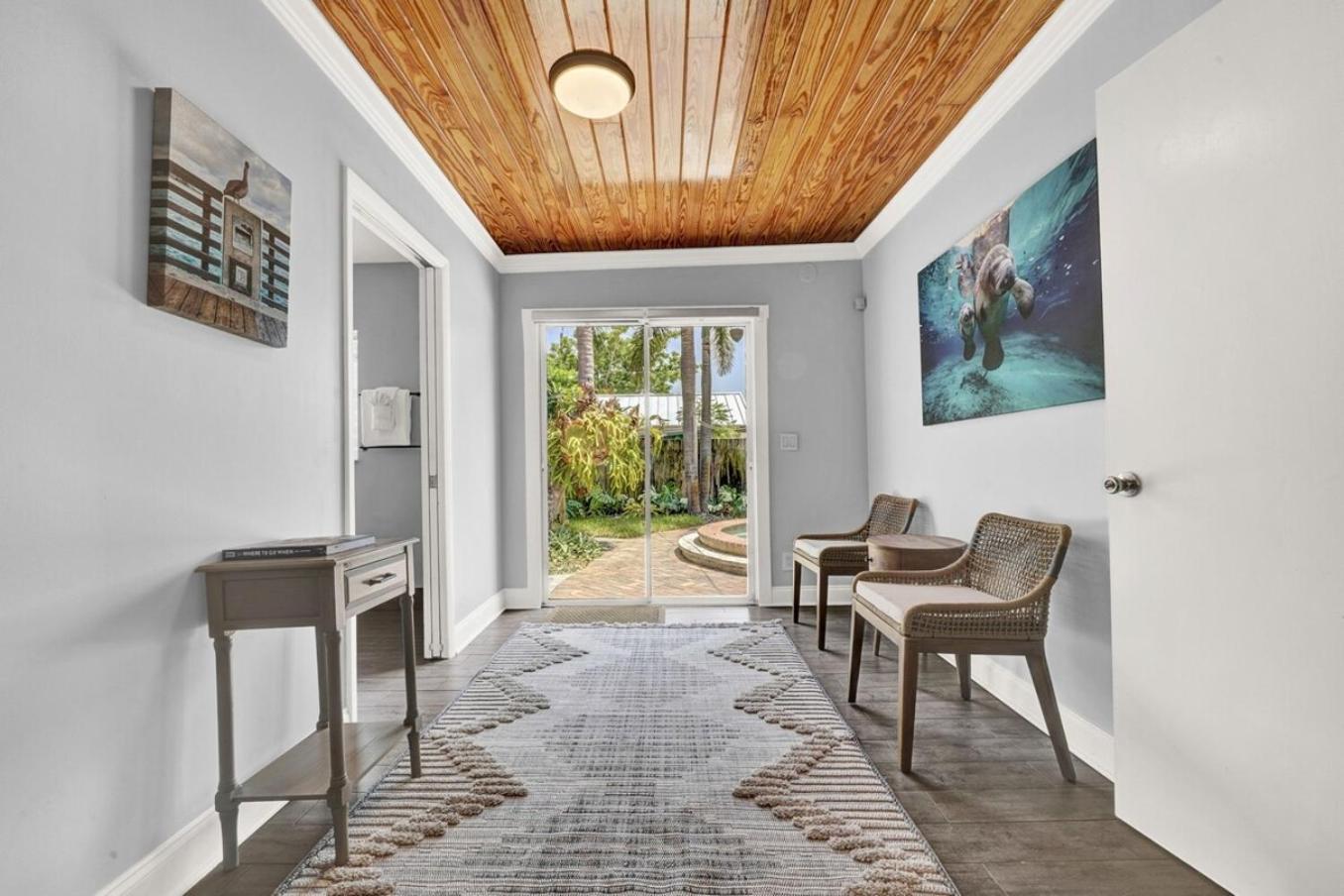2-Cottage Downtown Oasis, PoolSpa by PMI