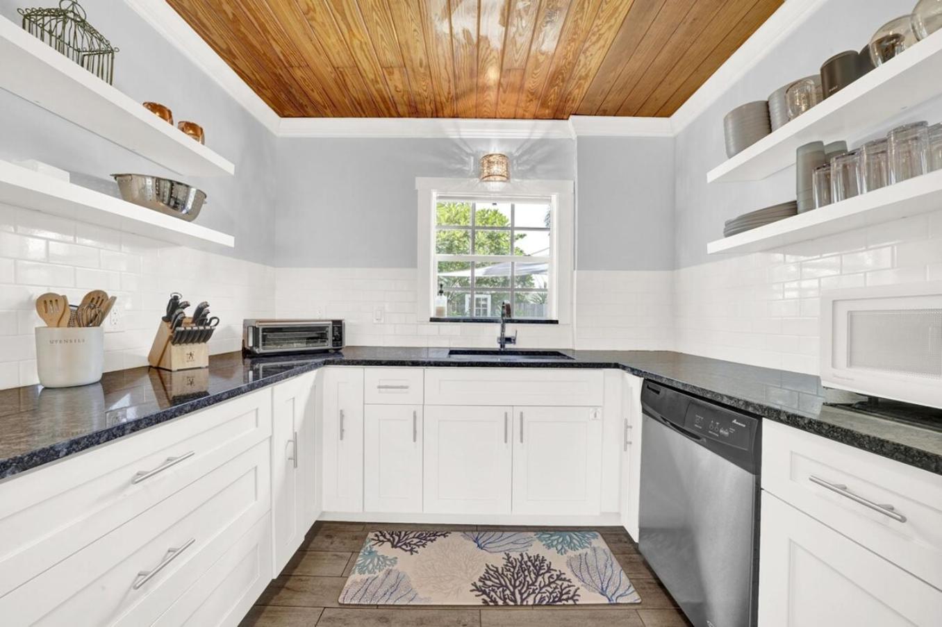 2-Cottage Downtown Oasis, PoolSpa by PMI, photo 18