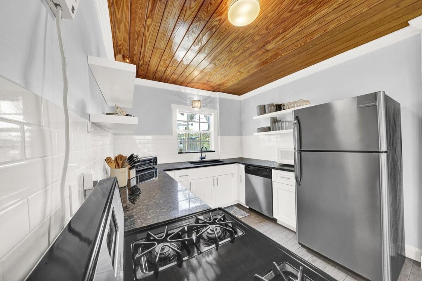 2-Cottage Downtown Oasis, PoolSpa by PMI, photo 13