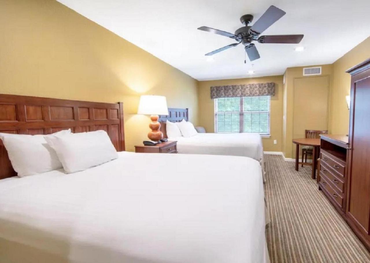 Family Water Park Resort Studio Apt fully furnished ready for your stay