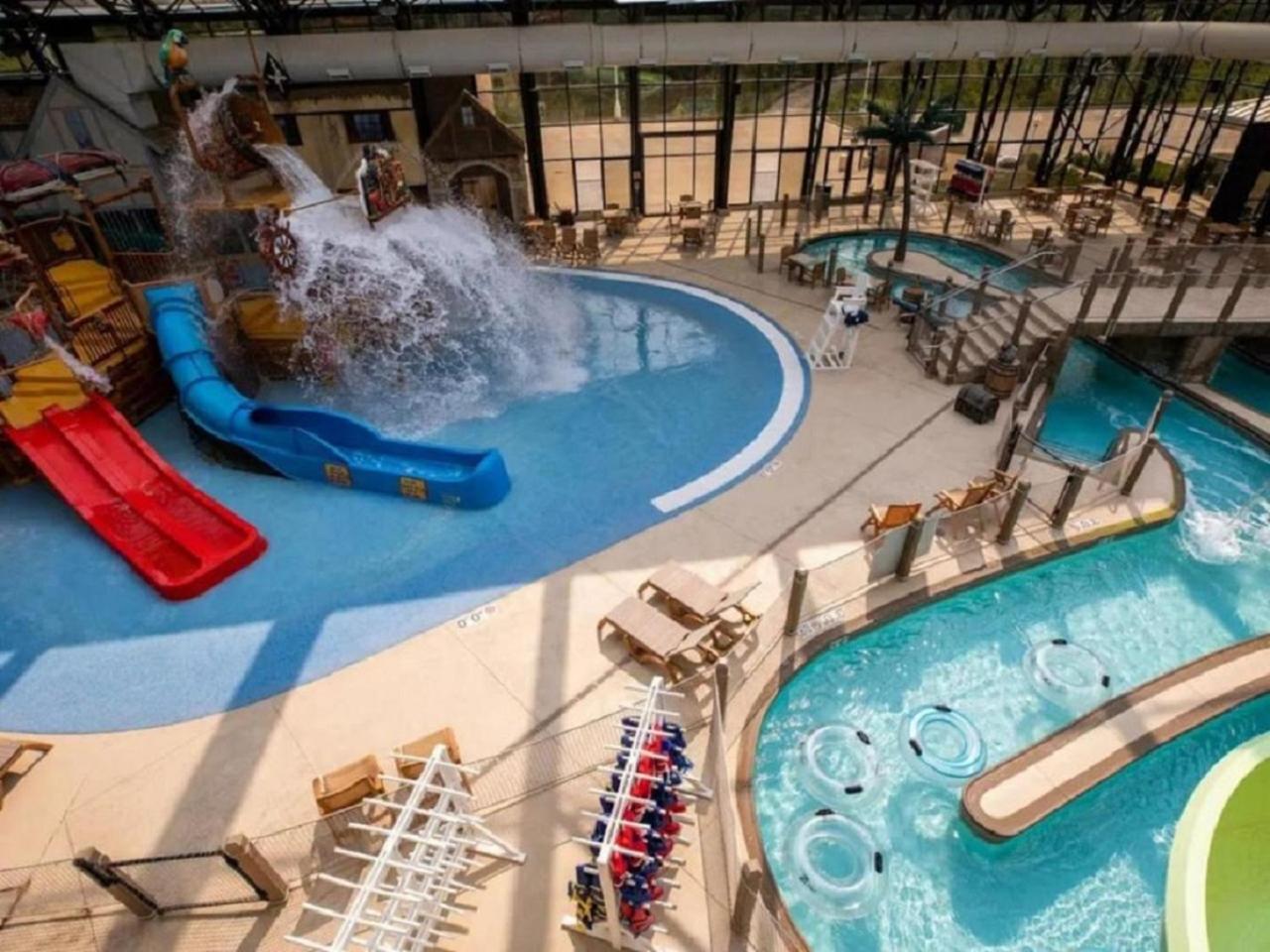 Family Water Park Resort Studio Apt fully furnished ready for your stay