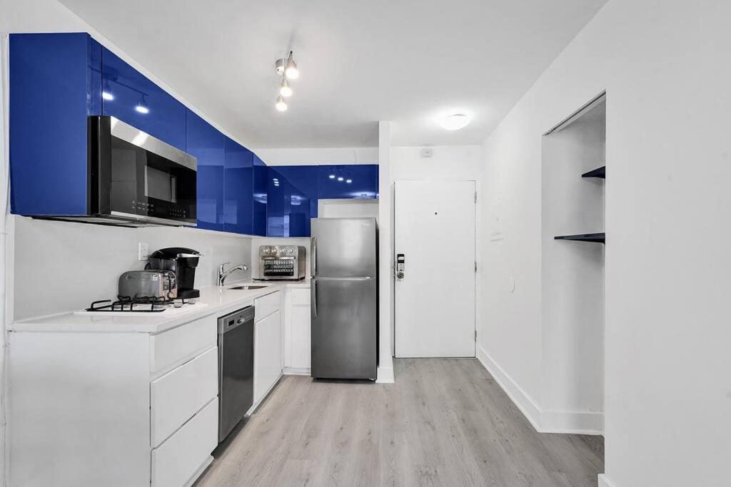 Miami Beach Vacation Home, Nightlife, Dining view 4