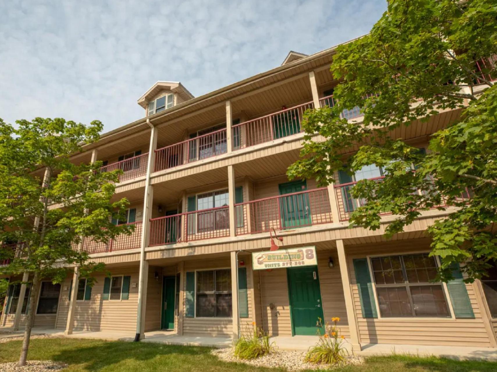 Family Water Park Resort Studio Apt fully furnished ready for your stay