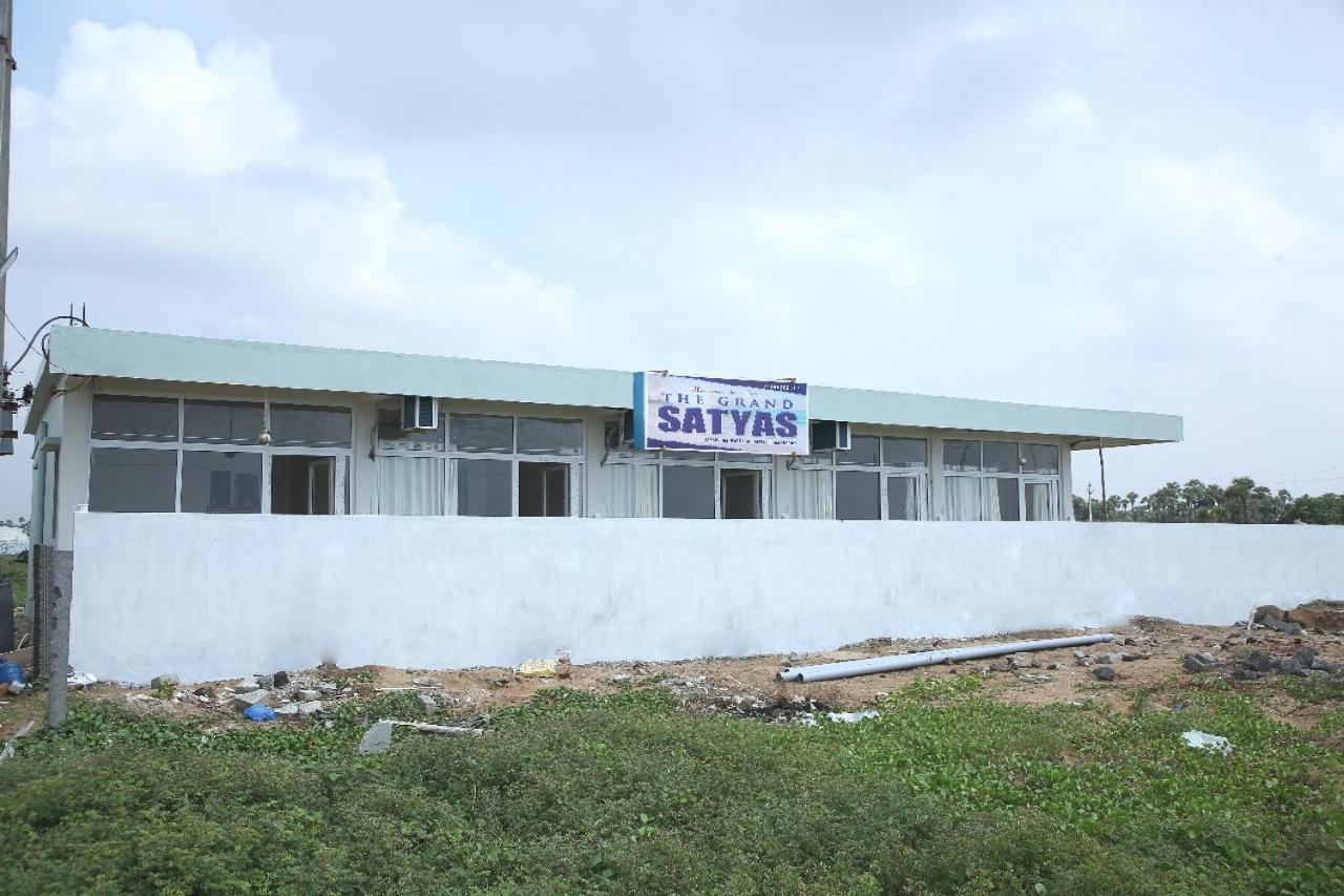 The Grand Sathyas view 4