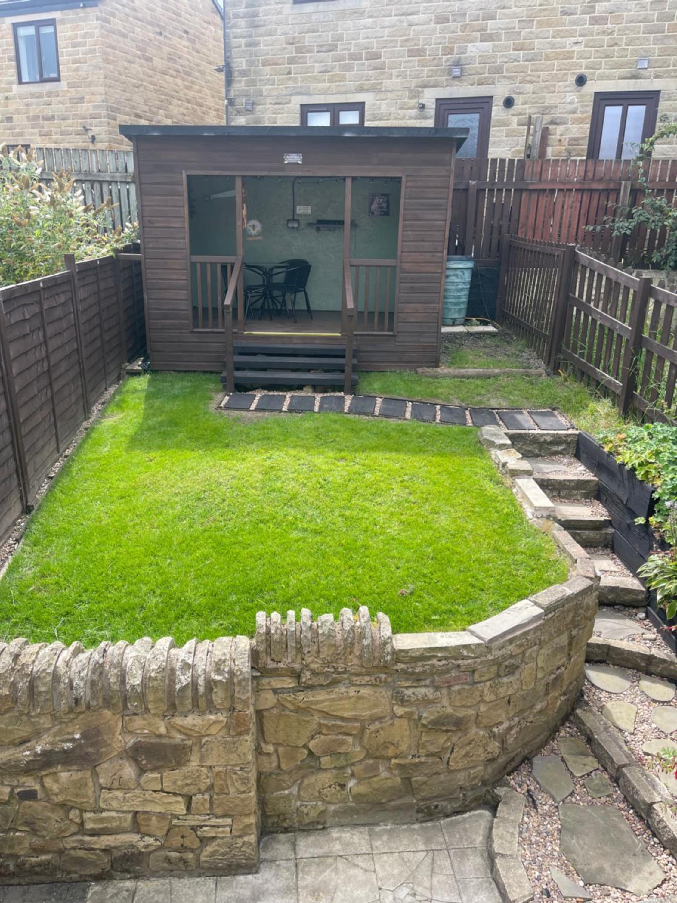 Haworth Haven - Charming Cottage with Private Garden & Summer House