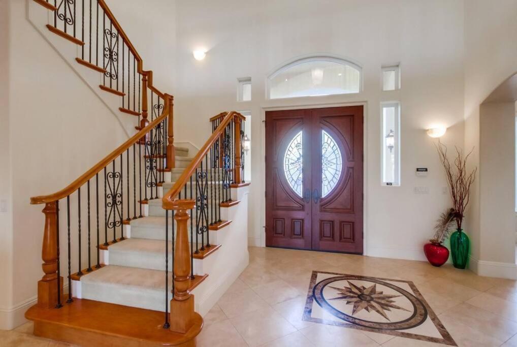 Villa Andalusia 6BR 5BA Luxury Jacuzzi Views and Games