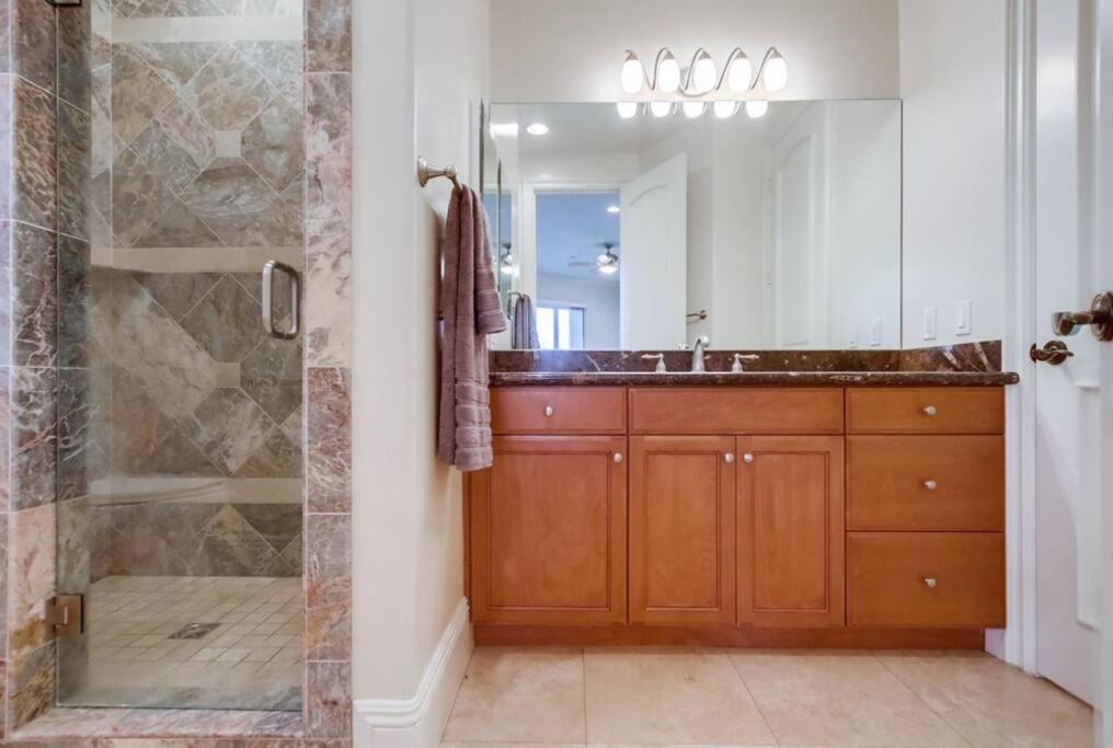 Villa Andalusia 6BR 5BA Luxury Jacuzzi Views and Games, photo 93