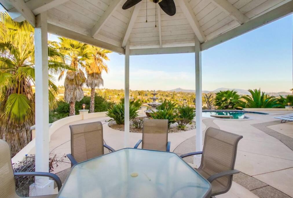 Villa Andalusia 6BR 5BA Luxury Jacuzzi Views and Games