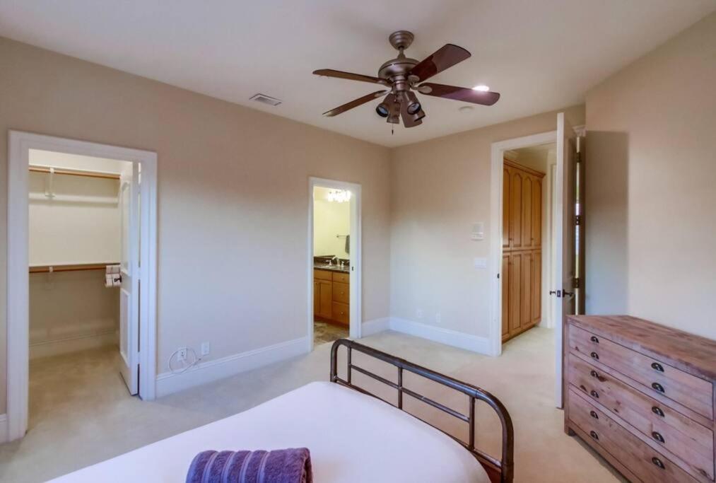 Villa Andalusia 6BR 5BA Luxury Jacuzzi Views and Games, photo 11
