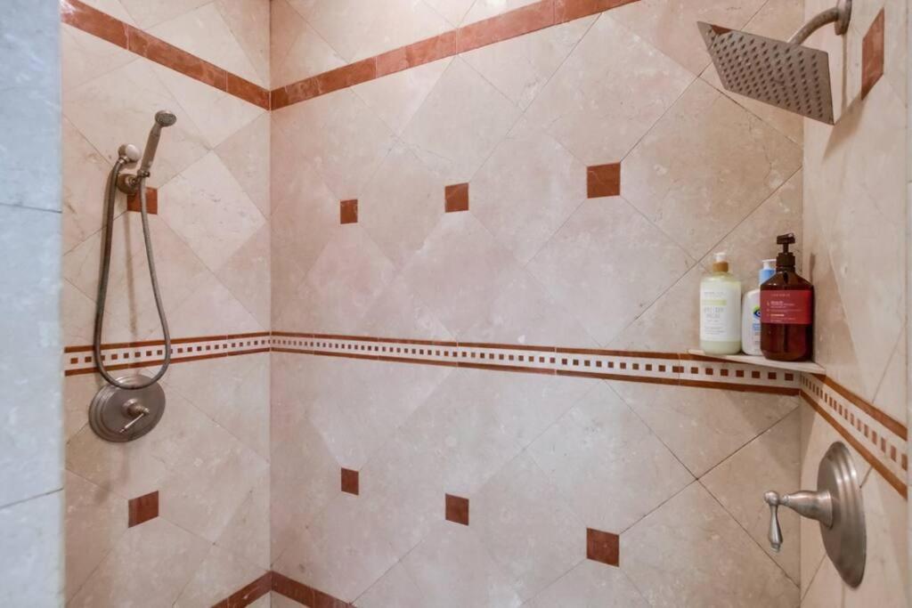 Villa Andalusia 6BR 5BA Luxury Jacuzzi Views and Games, photo 89