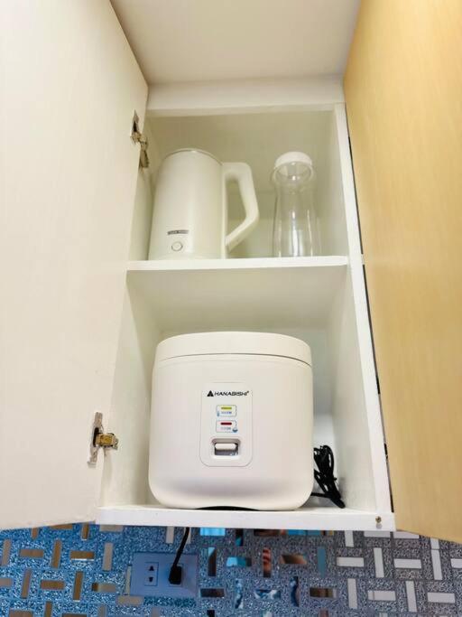 2 Bedroom with Balcony, Game Console, Karaoke and Netflix view 5