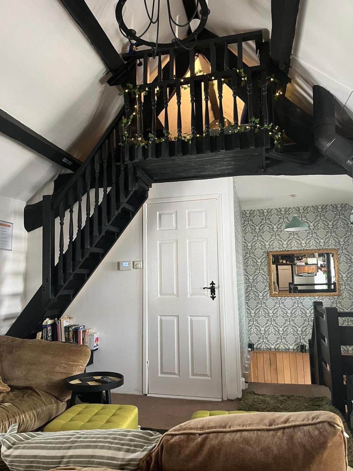 Harlequin Cottage