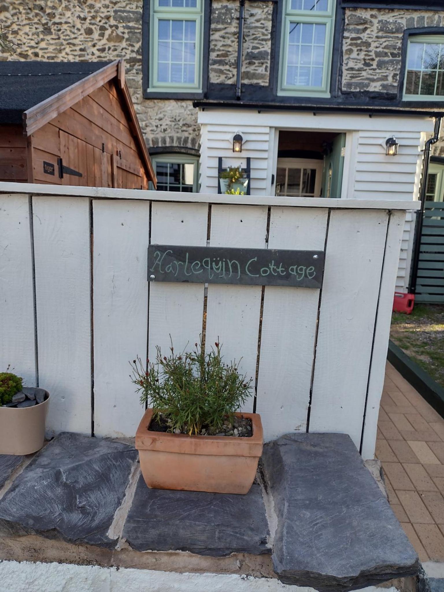 Harlequin Cottage