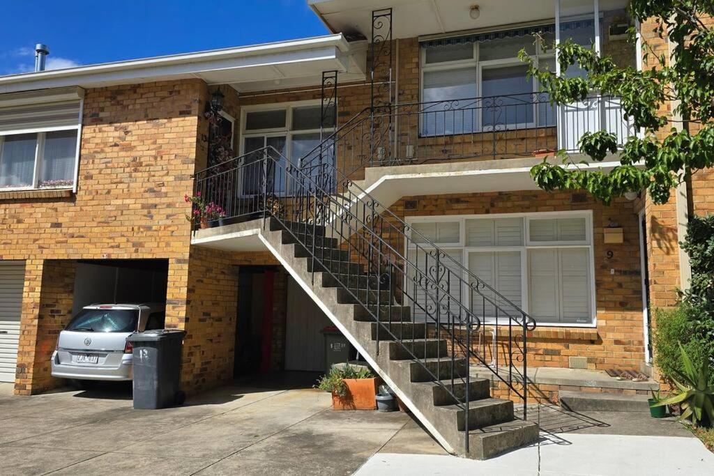 City Escape - Peace at Elsternwick