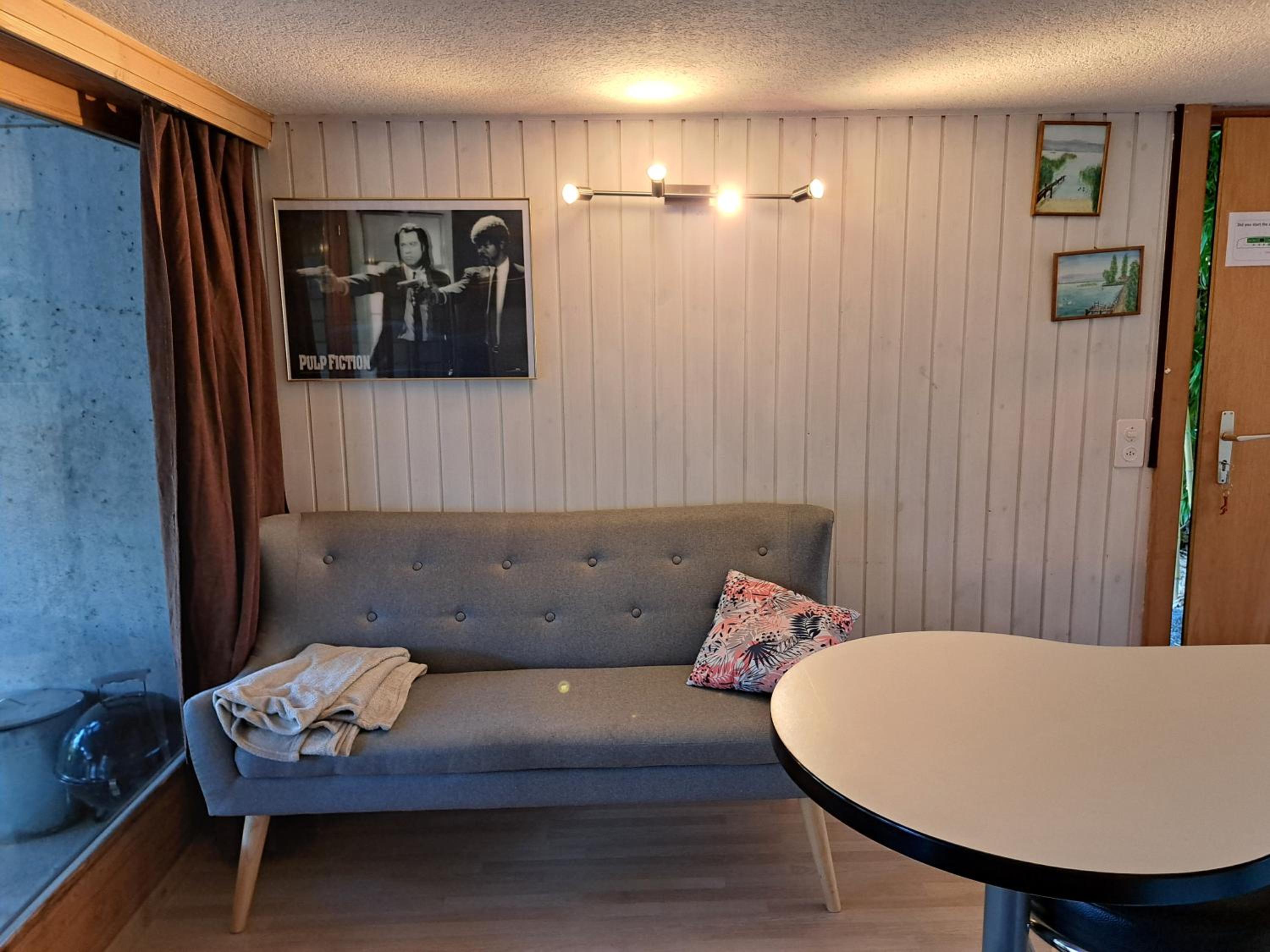 Studio indépendant en résidence avec extérieur