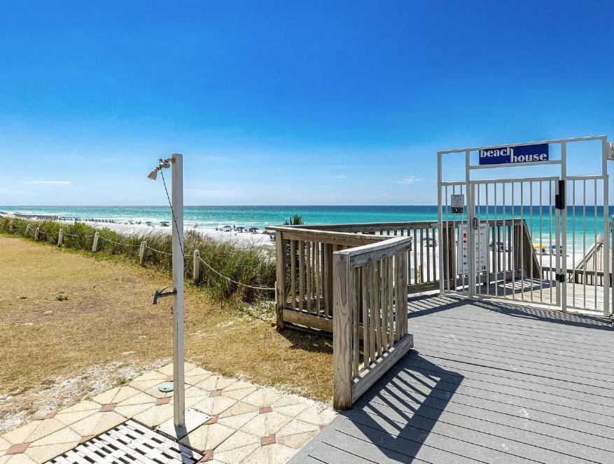 Mainsail Townhome 6 by Newman-Dailey