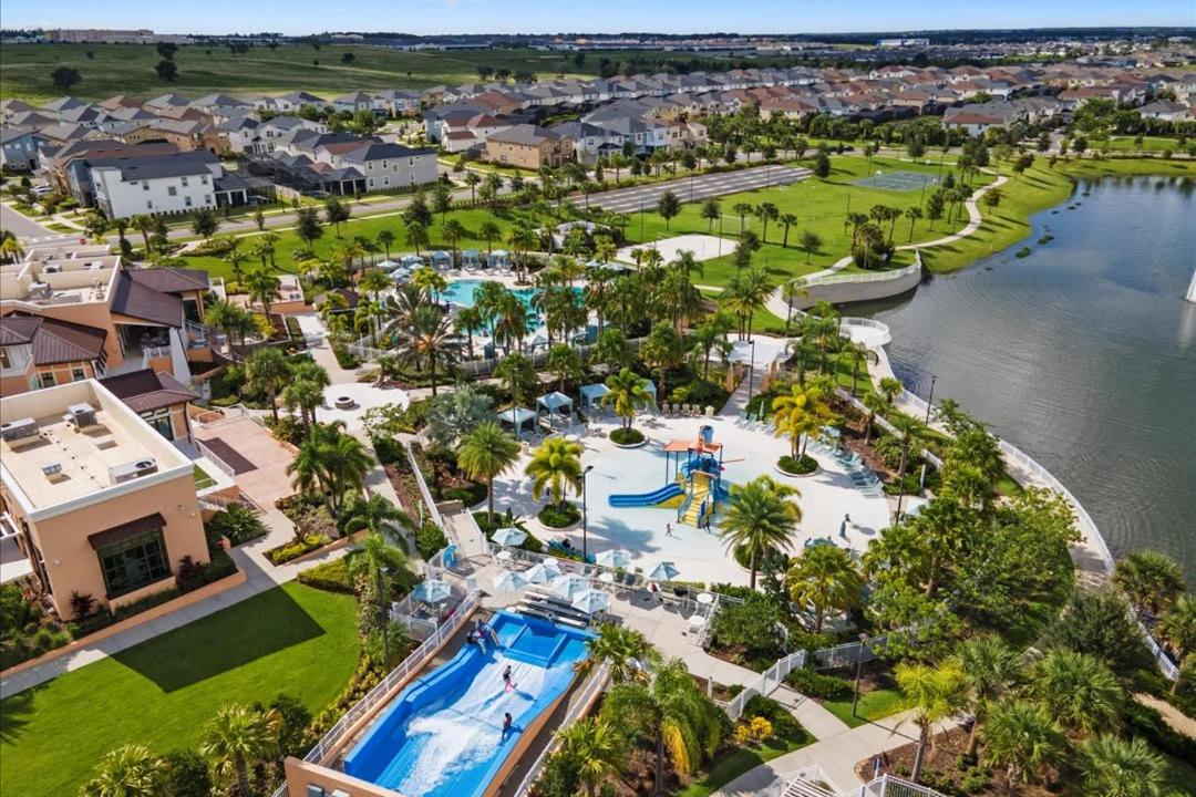 Summer Retreat - 9 Bedroom Luxury Home Near Disney!