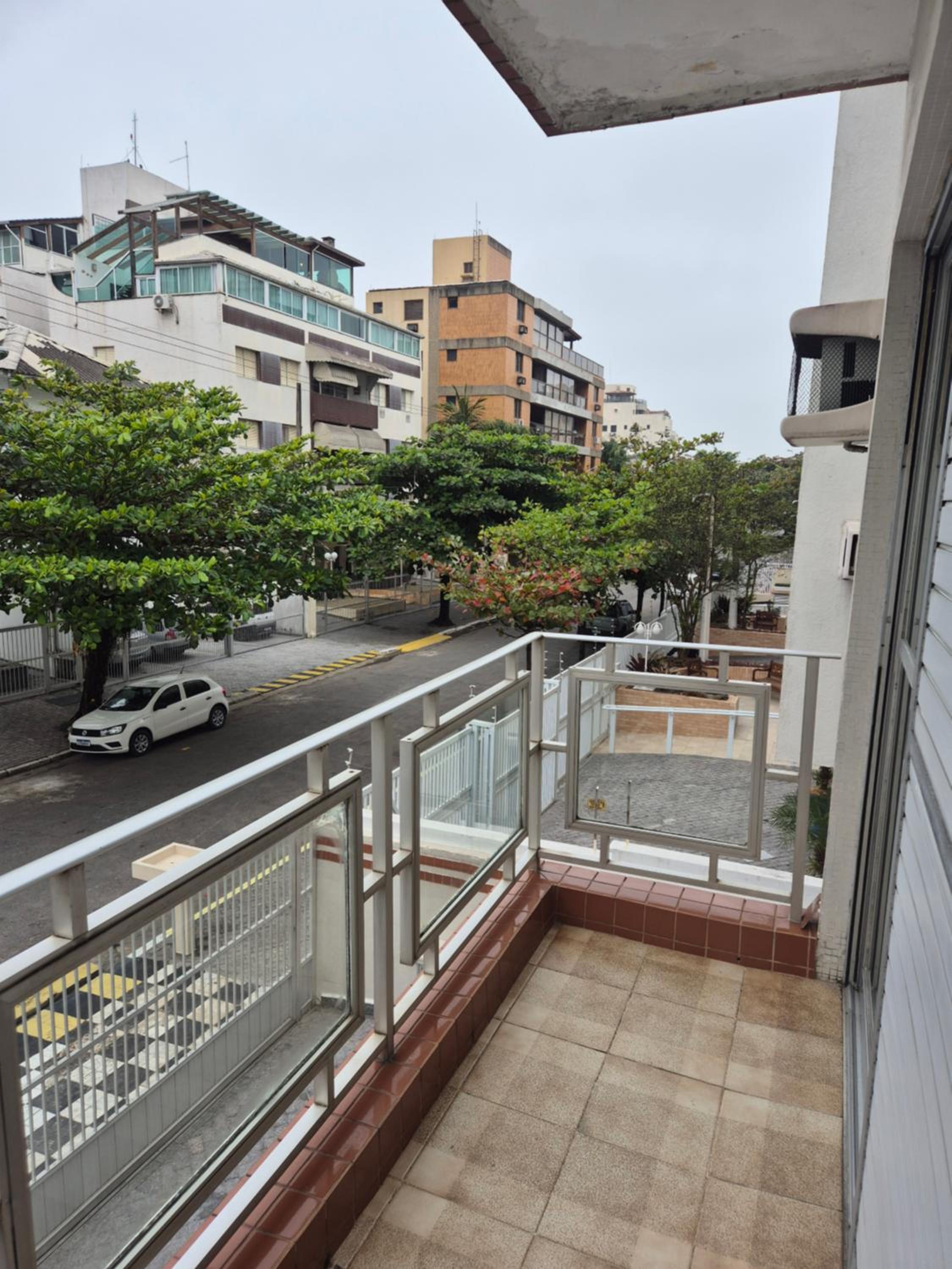 Ap varanda área nobre Enseada