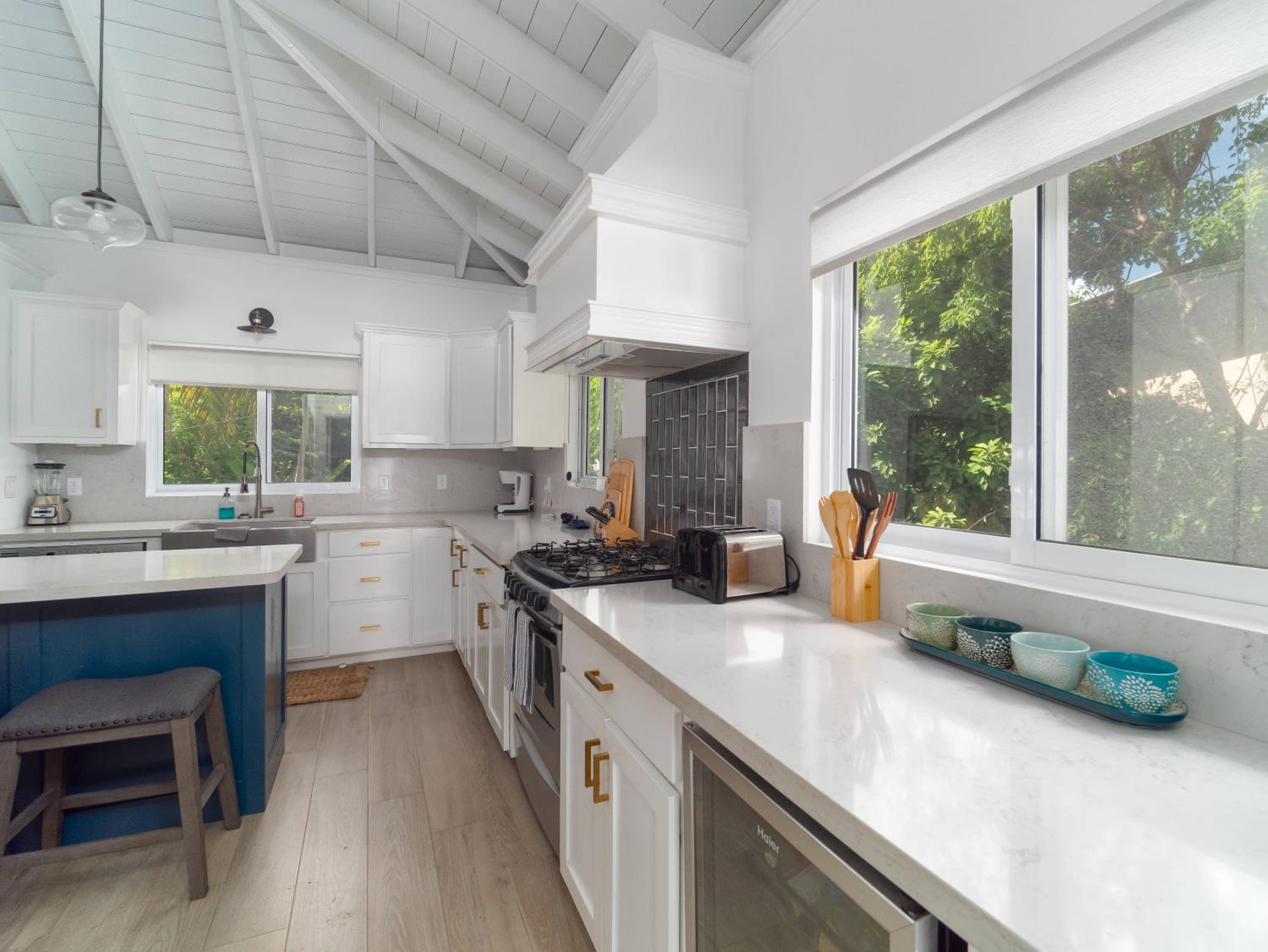 Sea View Ocean View Villa with Pool by Stay Floreo