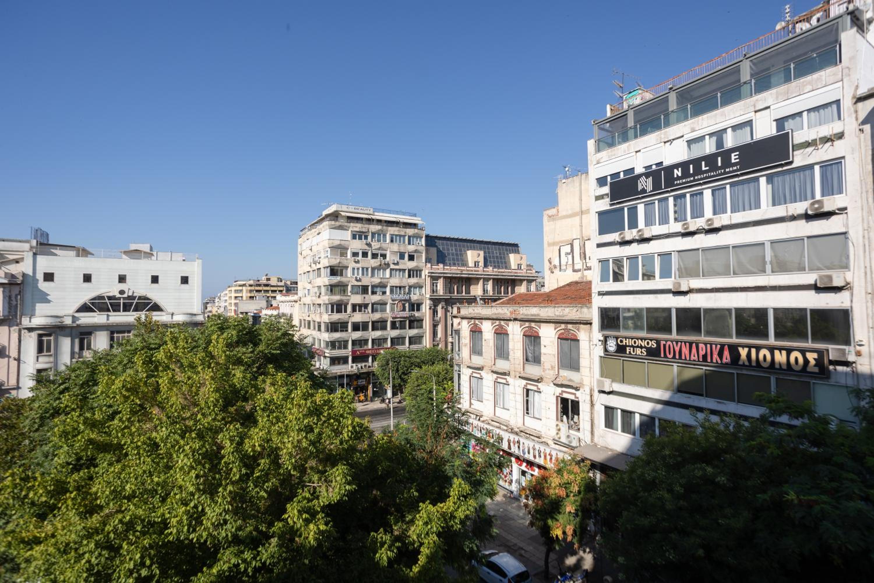 Alkazar Suites