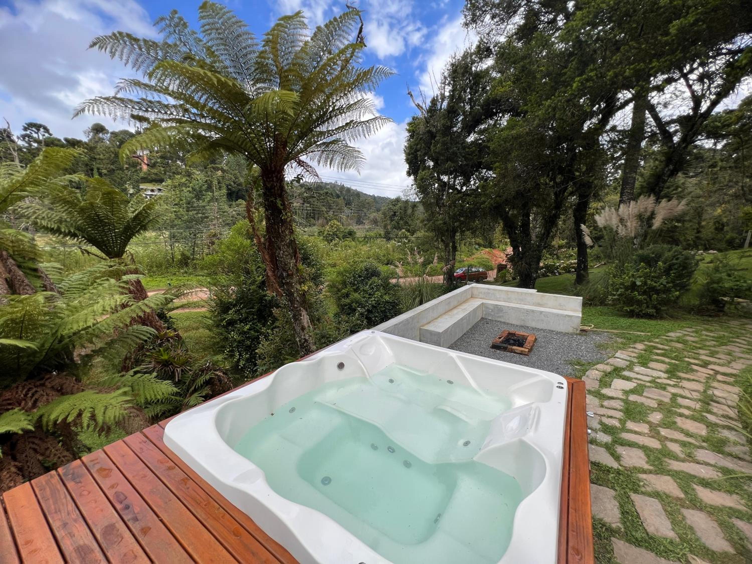 Casa de campo com Jacuzzi H17
