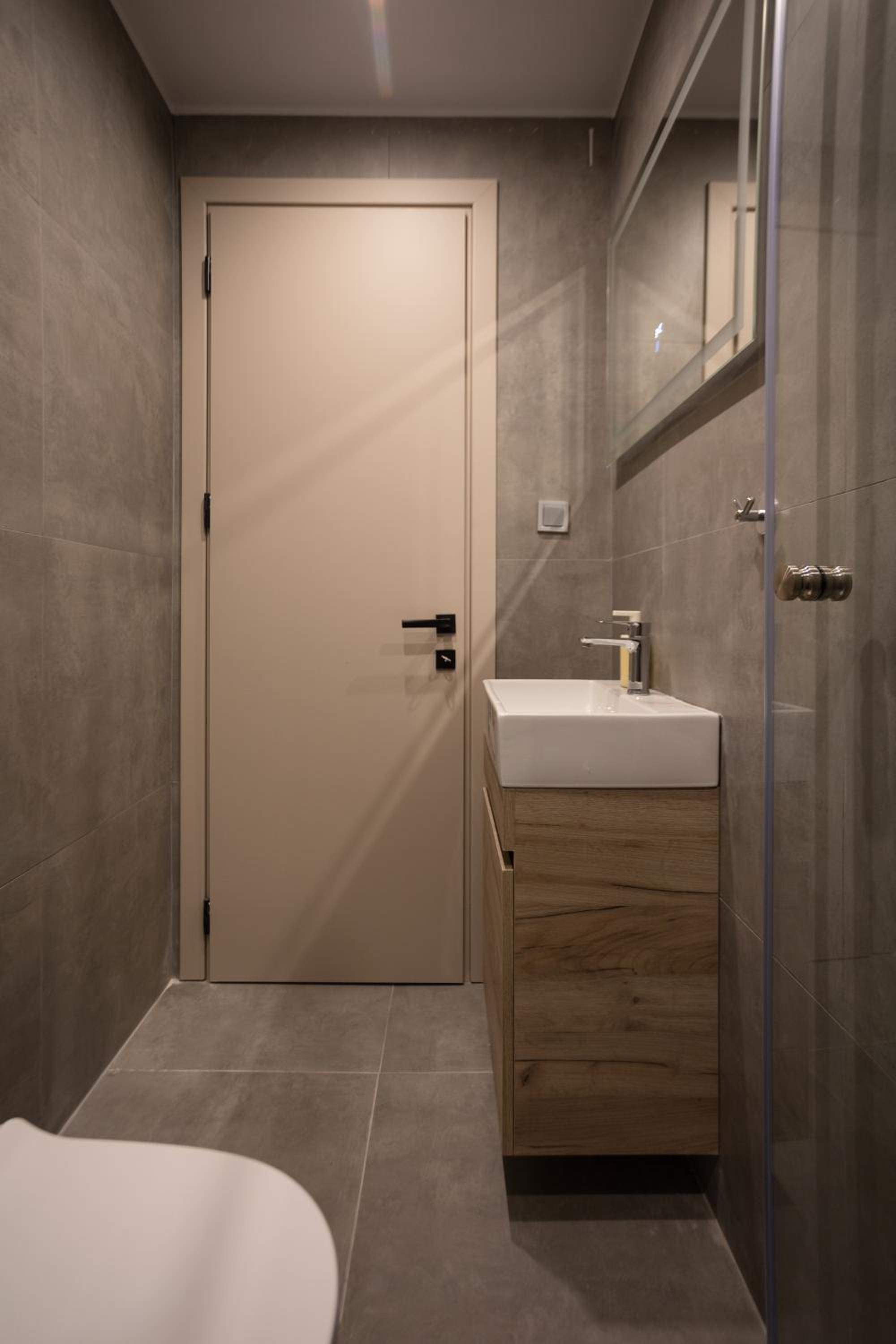Alkazar Suites