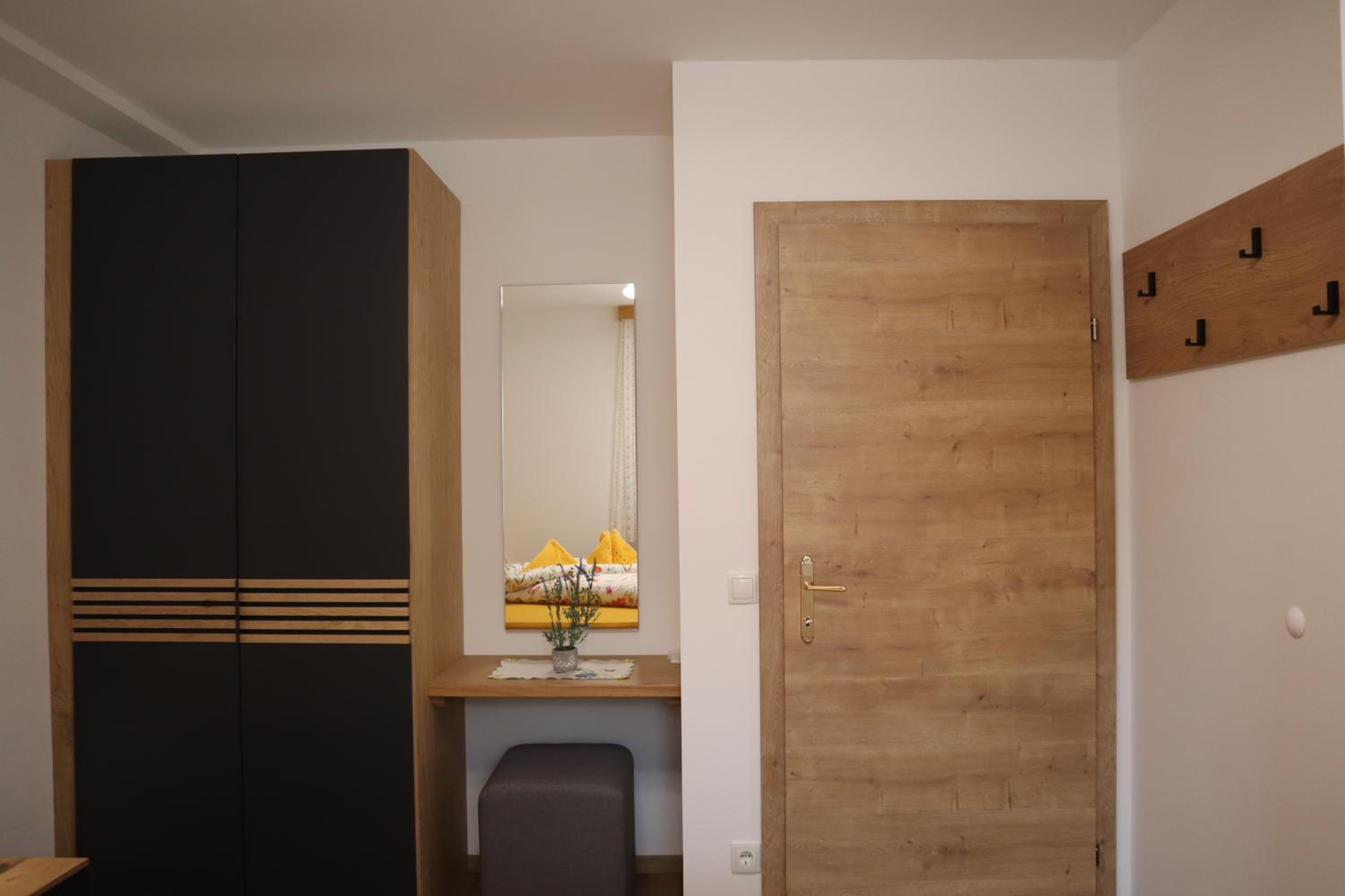 Landhaus-Appartements Warraich