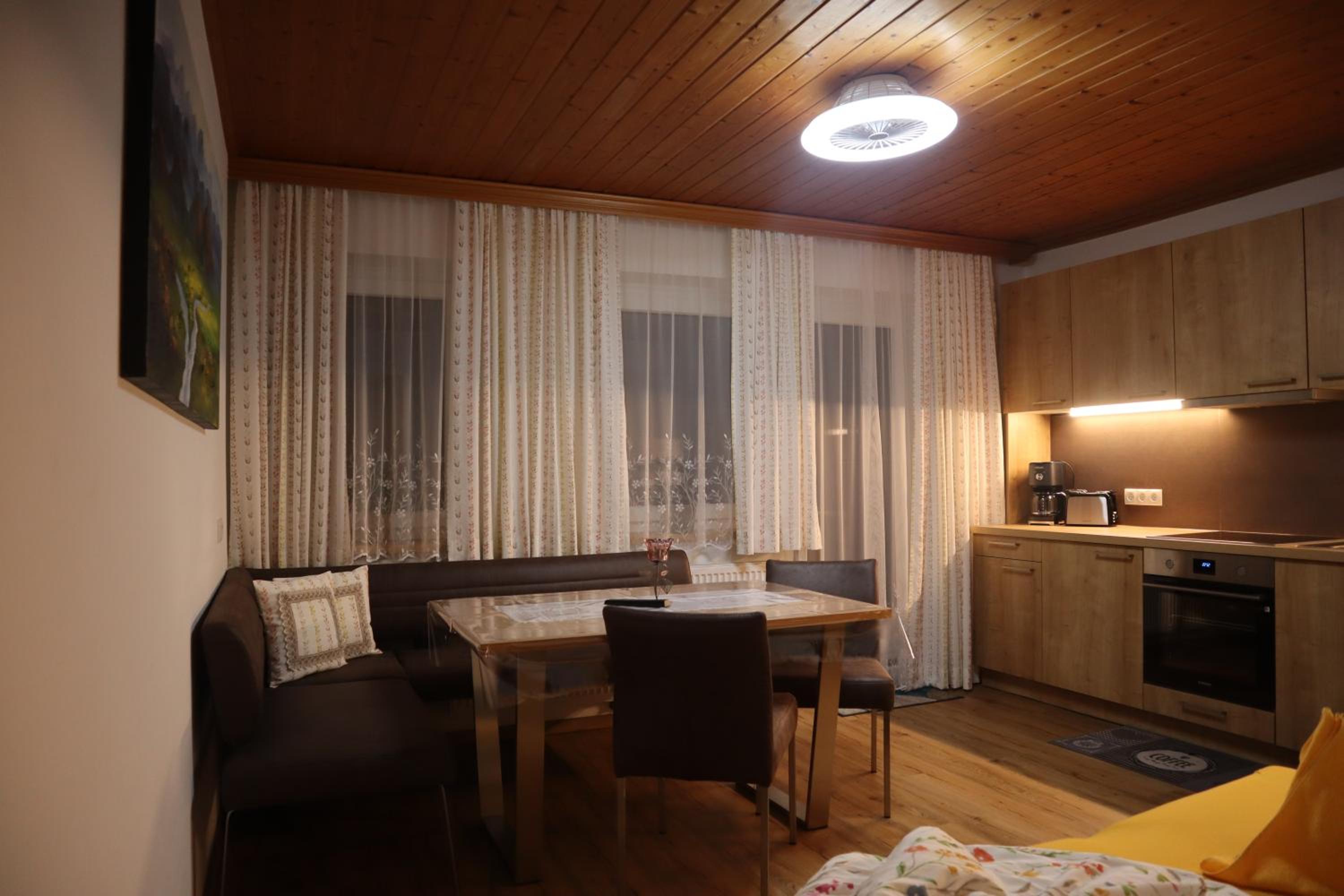 Landhaus-Appartements Warraich