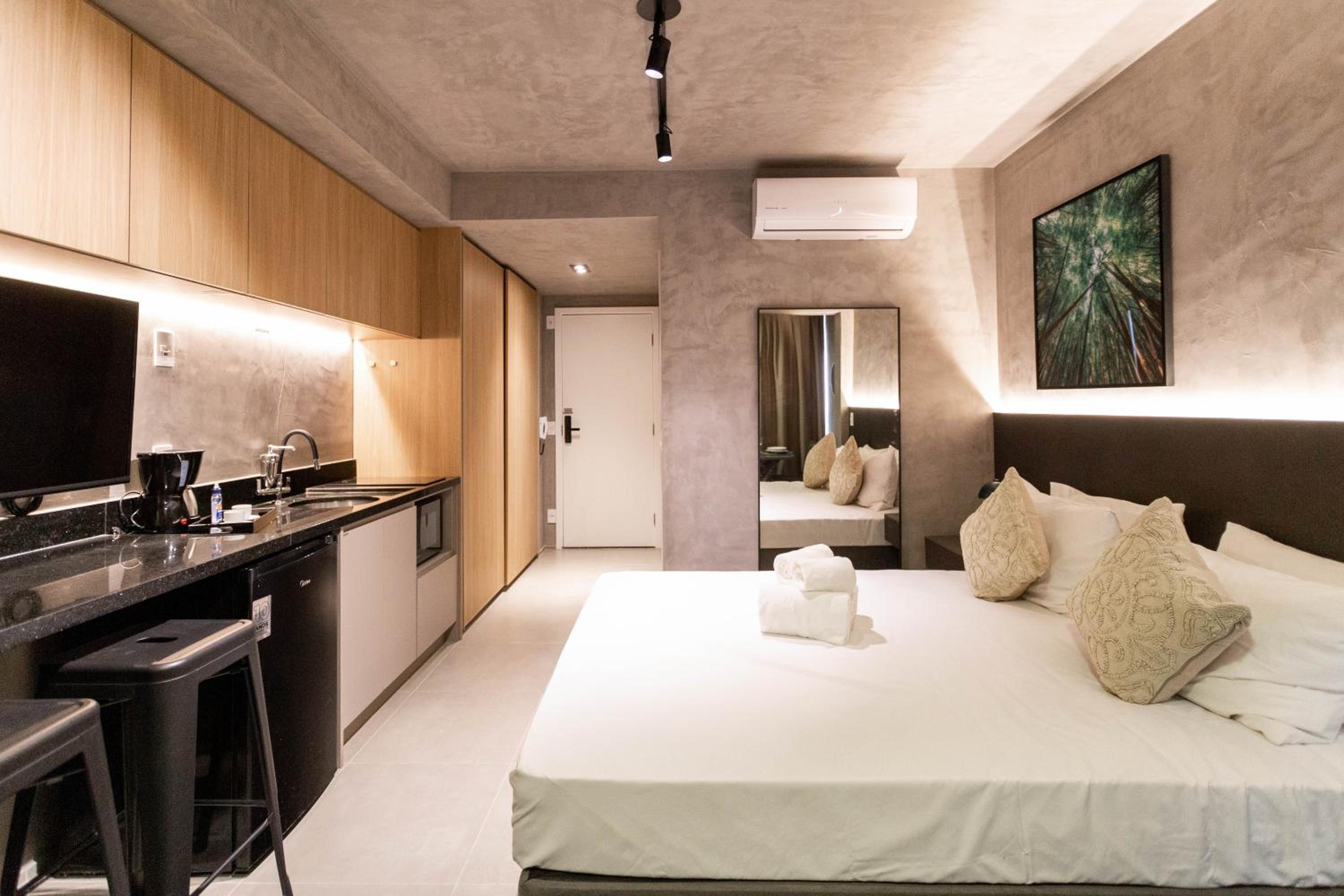 Belint Bela Cintra Condominium - Studios per season