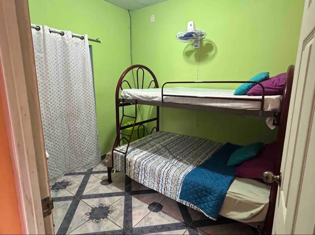 Lindo apartamento amueblado con aire acondicionado