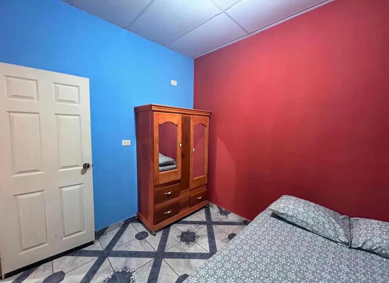 Lindo apartamento amueblado con aire acondicionado