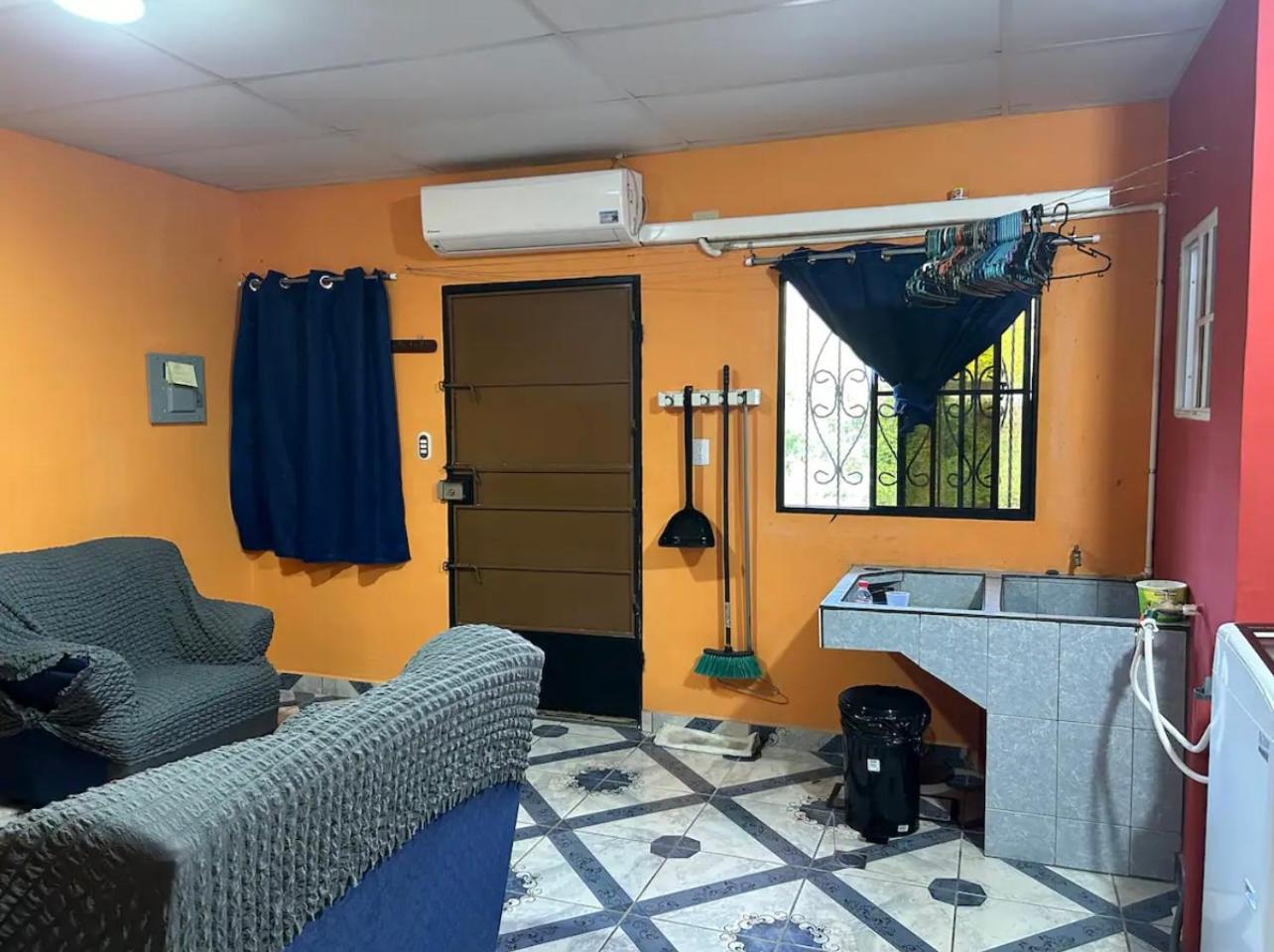 Lindo apartamento amueblado con aire acondicionado