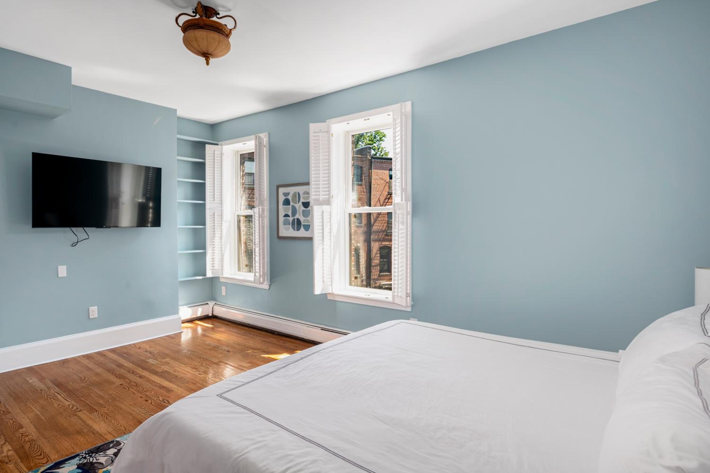 Brownstone Townhouse in Fenway