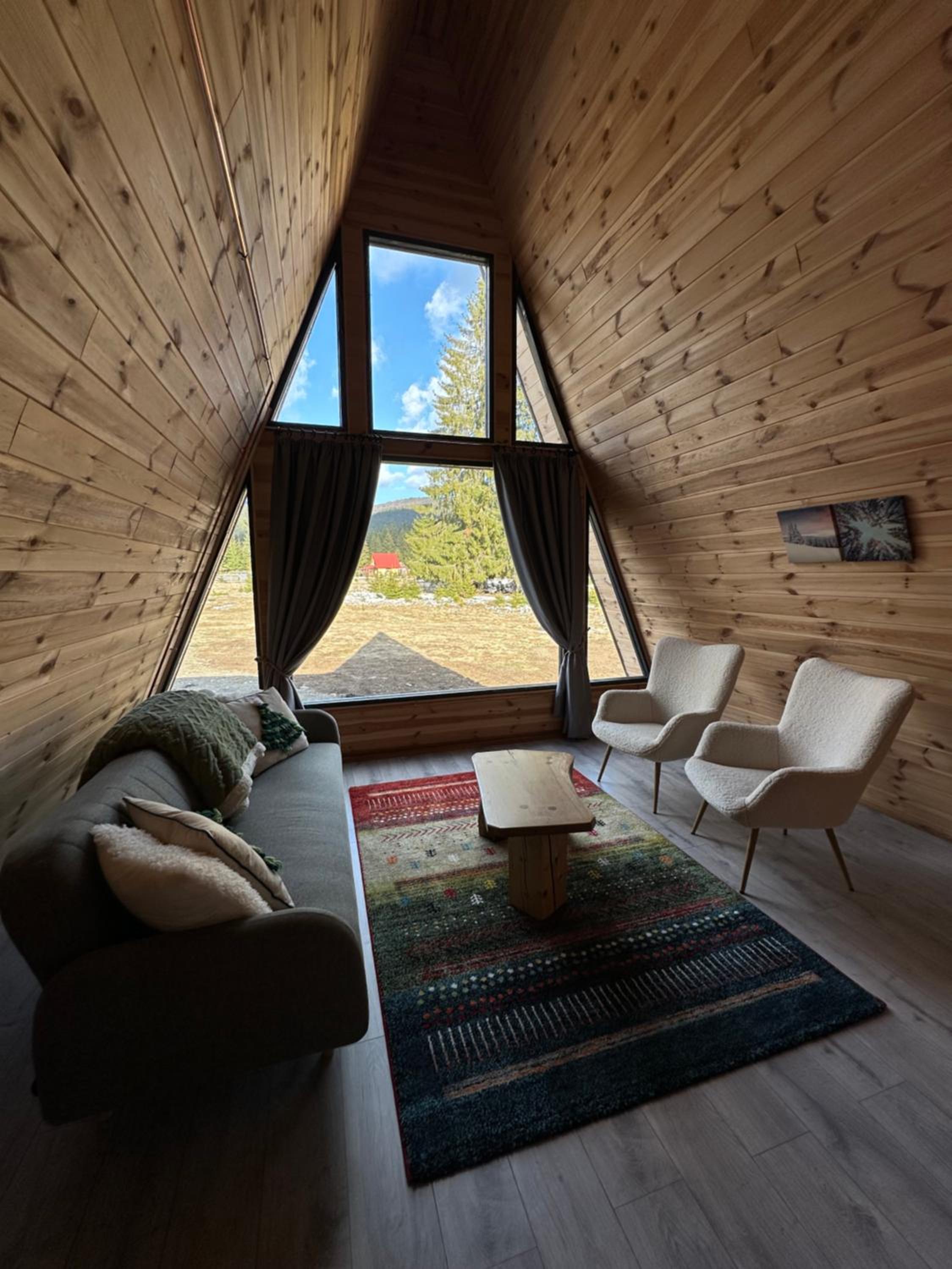 CabanA Comandău