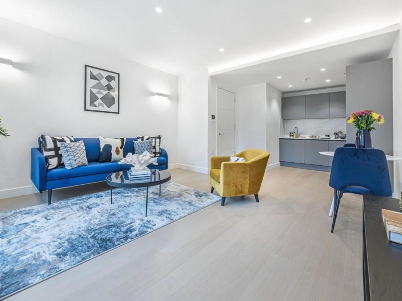 Penthouse Lux