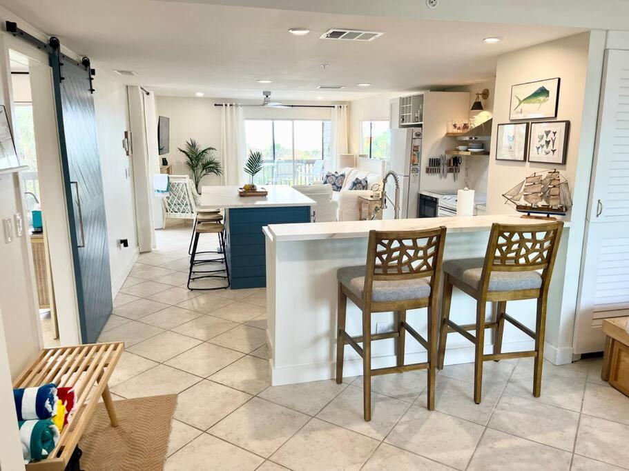 Little Gasparilla Island - Beach Getaway - Complimentary 2024 Island Grocery Delivery view 5